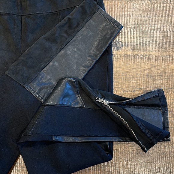 Anthropologie Black Vegan Leather & Suede Leggings Sz 28 - Picture 8 of 11